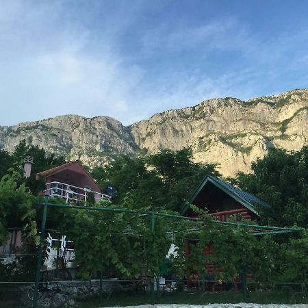 Holiday Village Ostrog Nikšić 外观 照片
