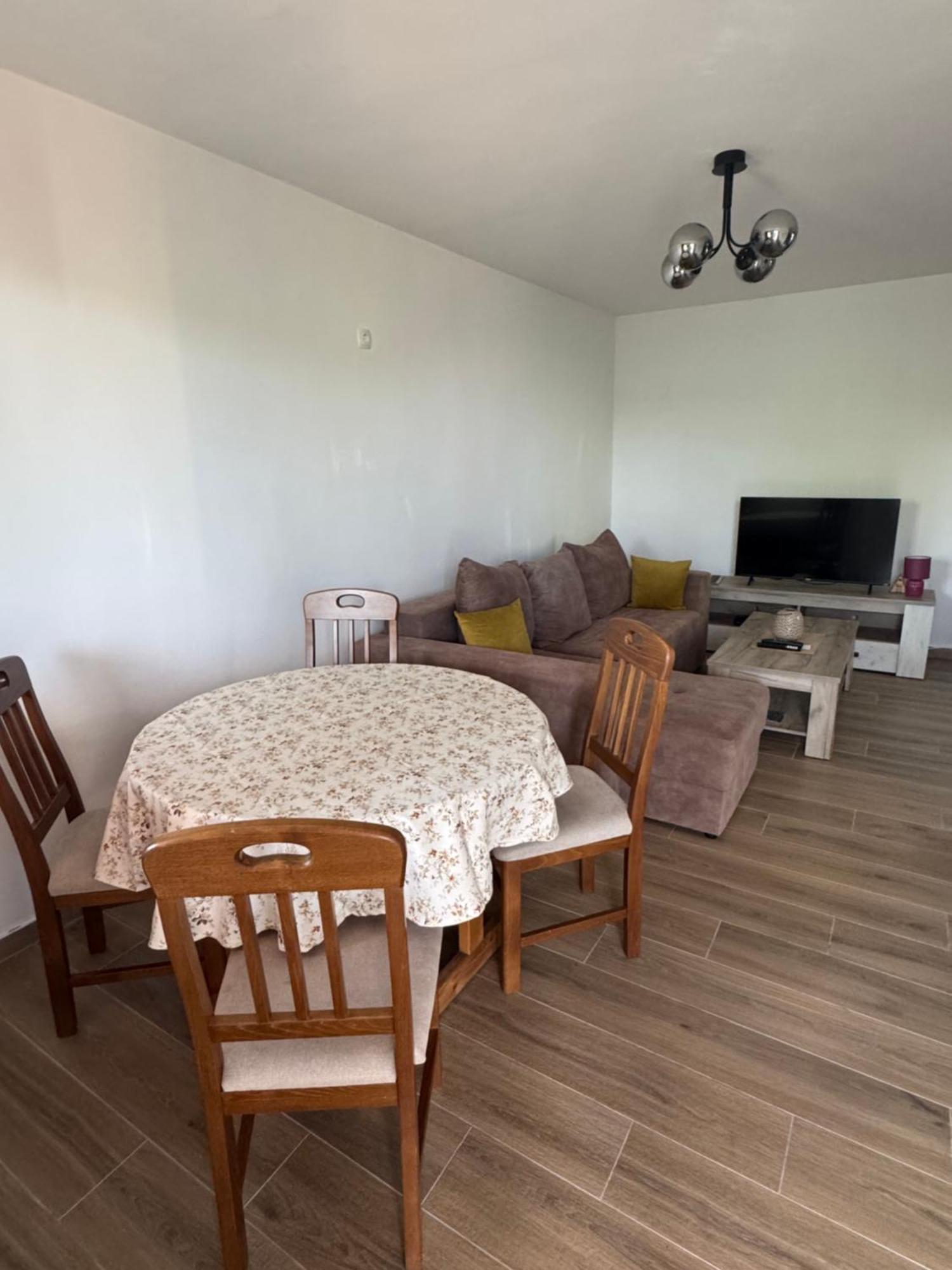 Holiday Village Ostrog Nikšić 外观 照片